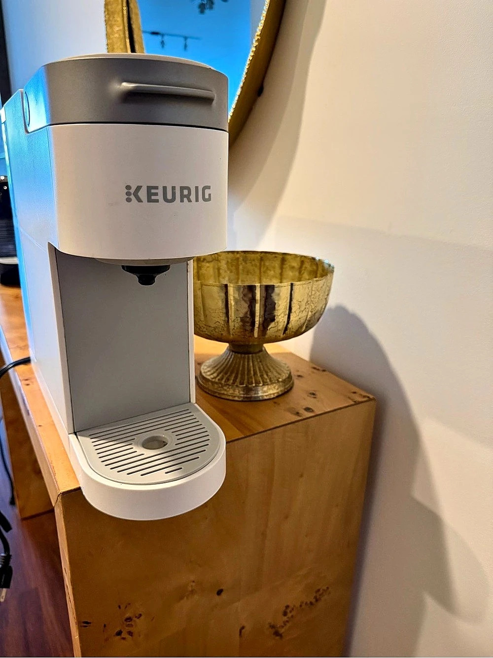Keurig K-Supreme Single Serve Coffee Maker White & Black